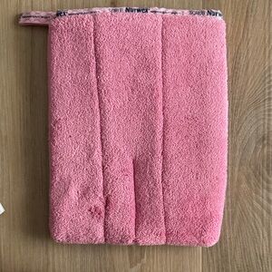 Norwex Pink Microfiber Bathroom Scrub Mitt